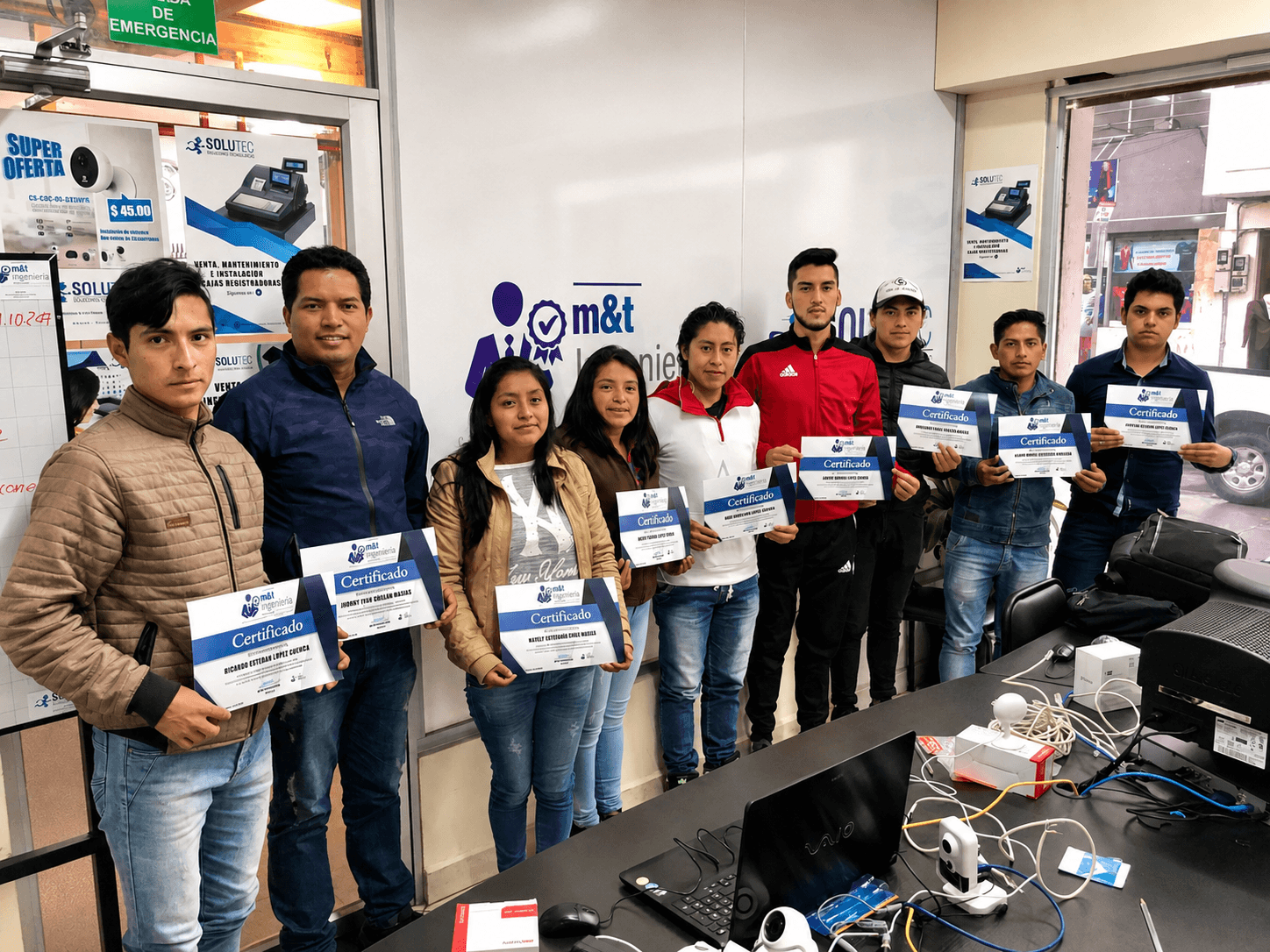 Participantes de m & t Ingeniería Capacitación Profesional